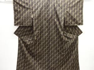 縞に十字模様織出し手織り紬着物
